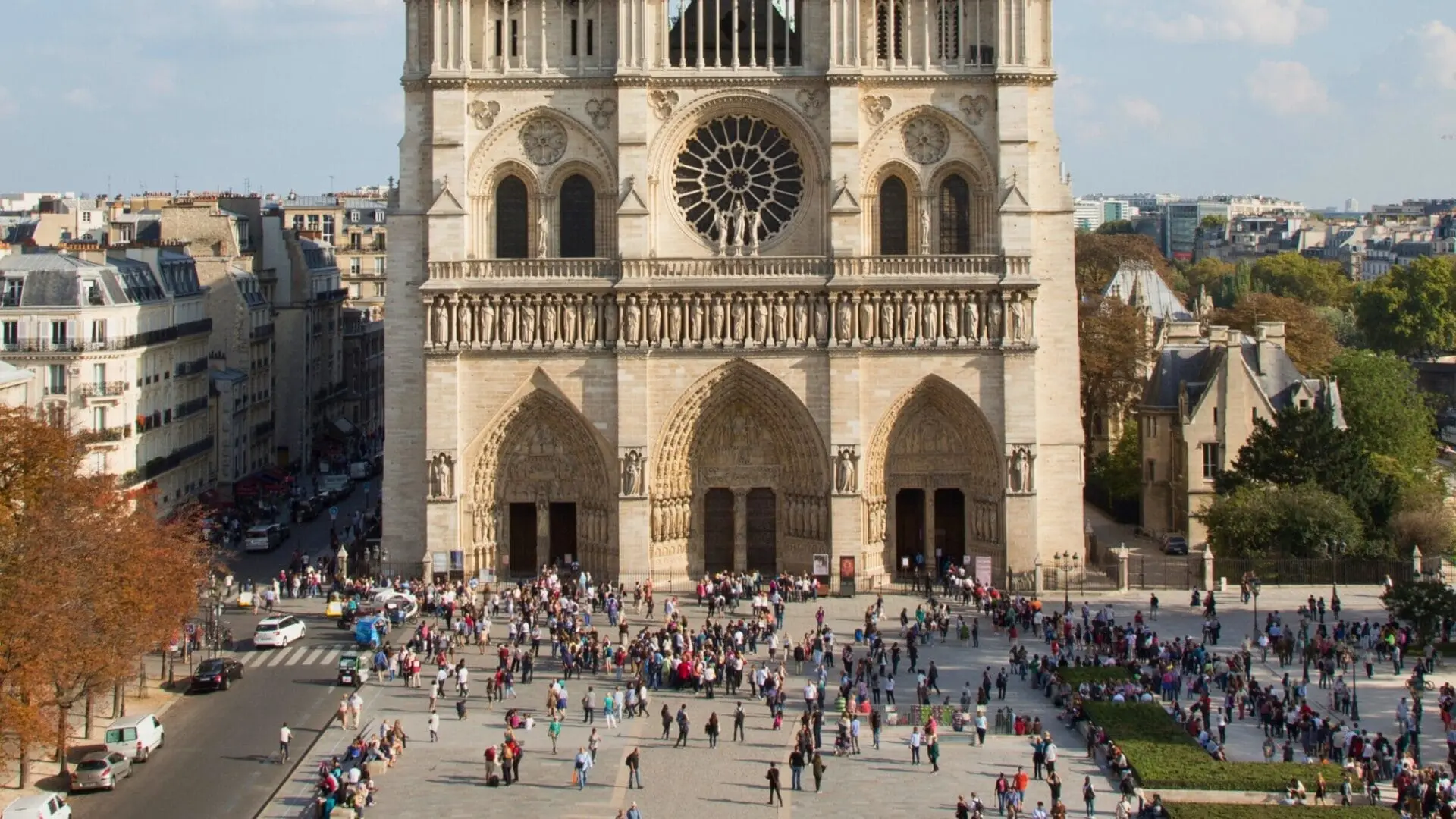Façade occidentale de Notre-Dame de Paris visite guidée